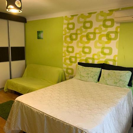 Apartment On Shamo 1 Boulevard 키예프 외부 사진